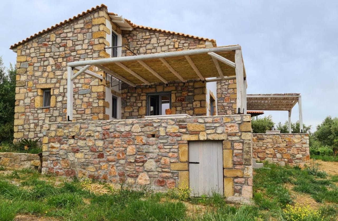 Koroni Stone House, Newly Built Studios By The Sea Exterior photo