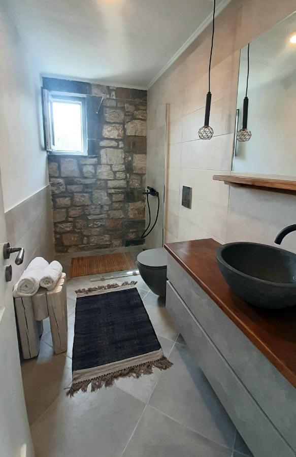 Koroni Stone House, Newly Built Studios By The Sea Exterior photo