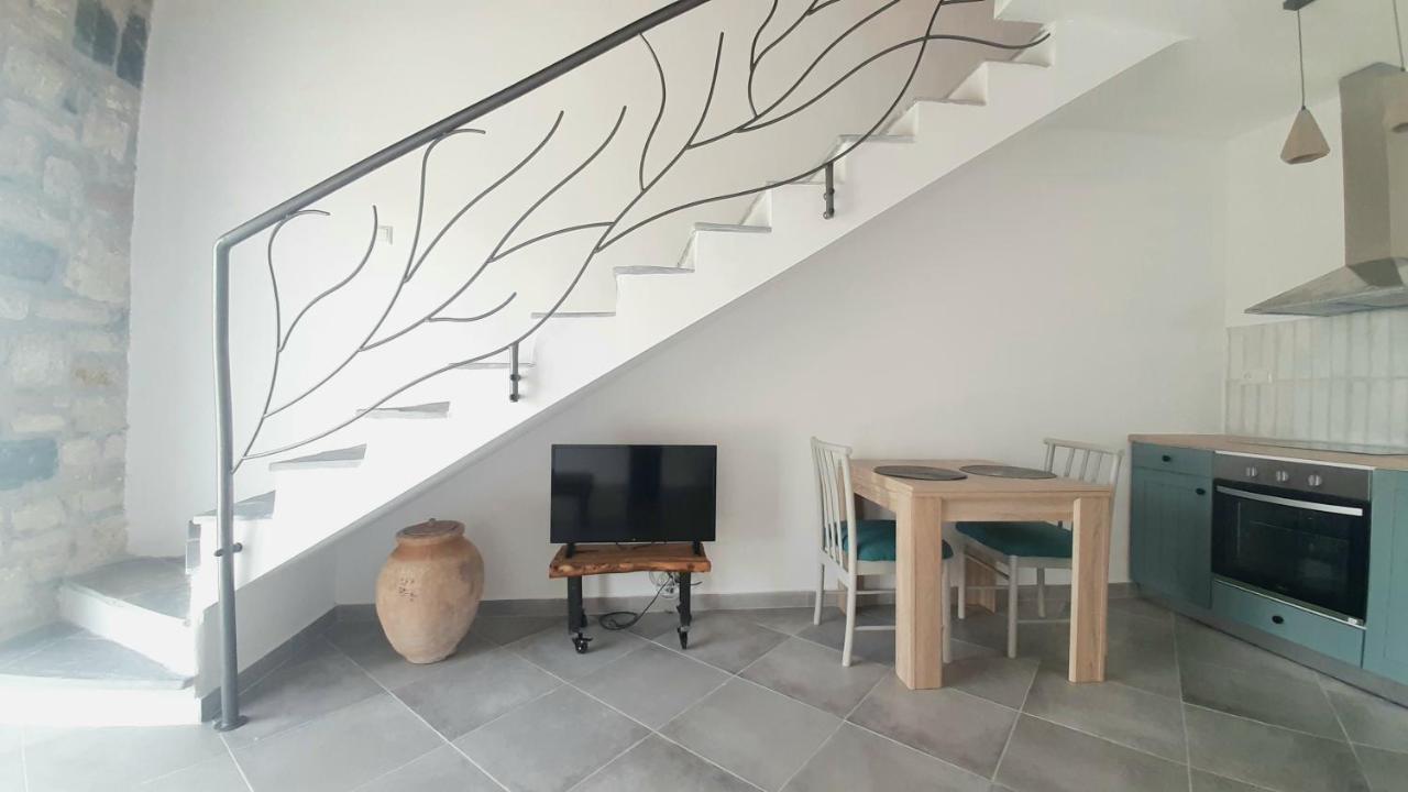 Koroni Stone House, Newly Built Studios By The Sea Exterior photo