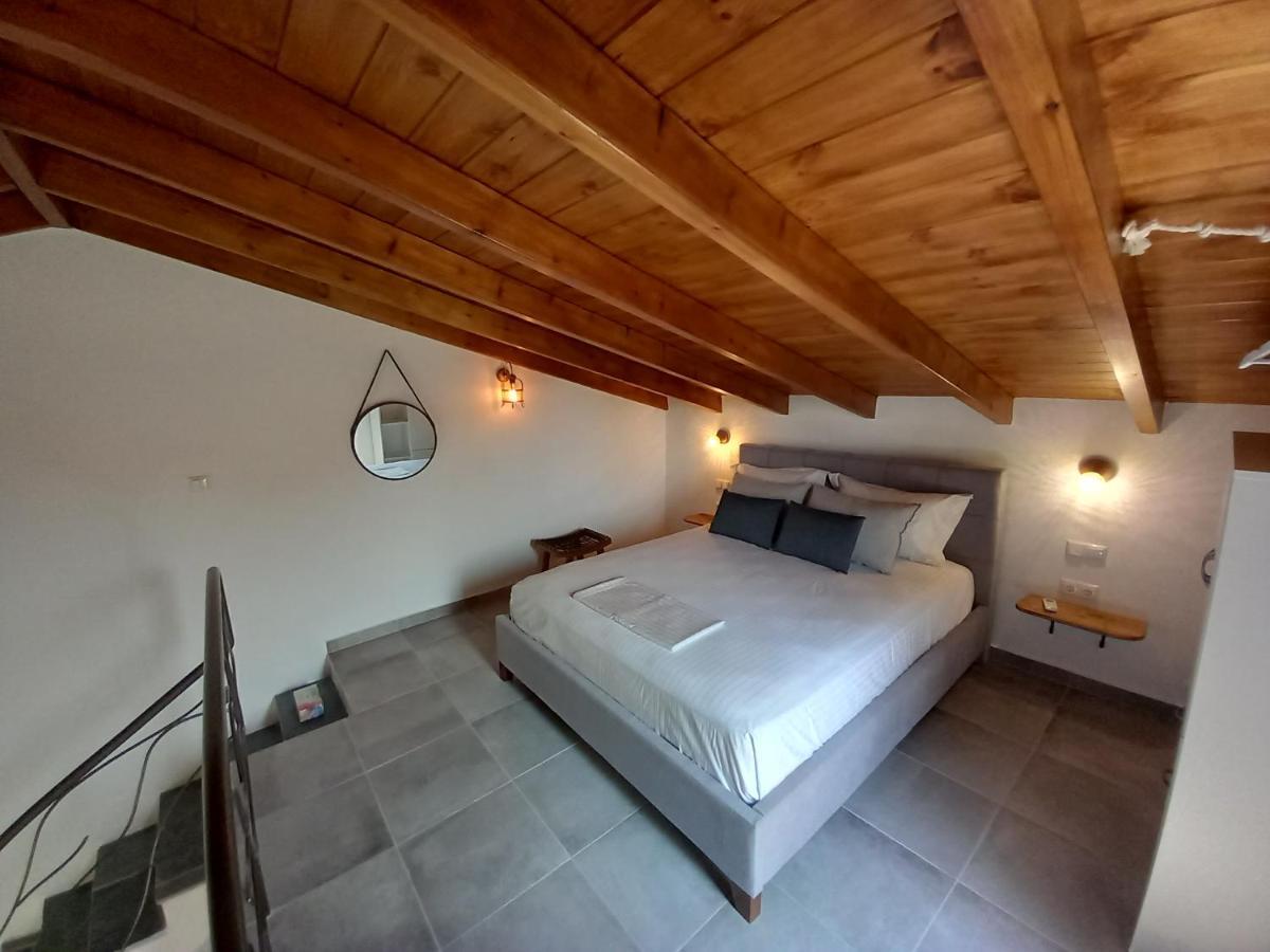 Koroni Stone House, Newly Built Studios By The Sea Exterior photo