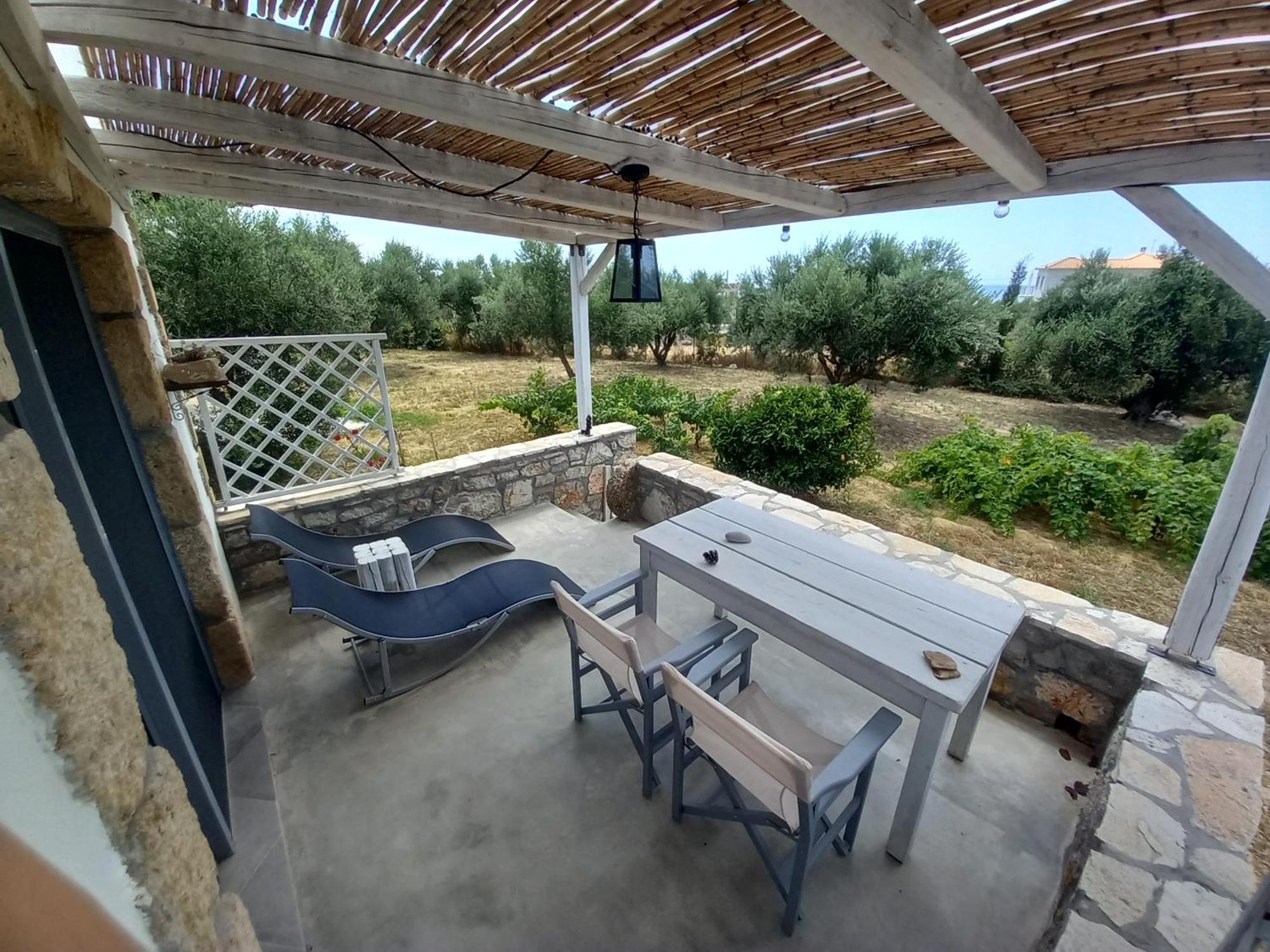 Koroni Stone House, Newly Built Studios By The Sea Exterior photo
